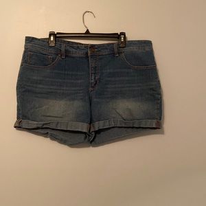 Faded Glory Cuffed Jean Shorts Medium Wash Size: 18